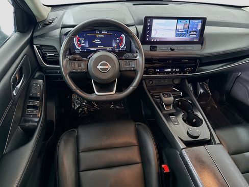 Used 2024 Nissan Rogue SL image 17