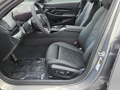New 2026 BMW 530i w/ M Sport Package RWD image 9