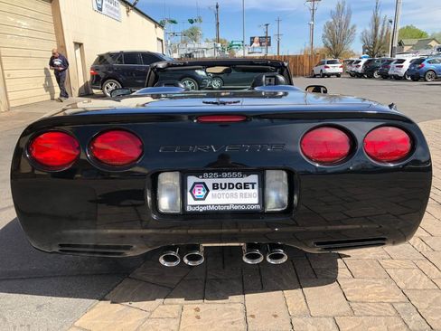 Used 2004 Chevrolet Corvette Convertible w/ Preferred Equipment Group RWD image 3