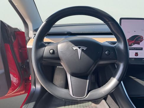 Used 2018 Tesla Model 3 Performance AWD/4WD image 18