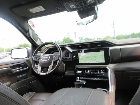 Certified 2024 GMC Sierra 1500 Denali w/ Denali Reserve Package AWD/4WD image 31