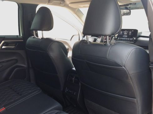 Used 2023 Mitsubishi Outlander SEL Black Edition image 27