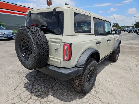 New 2026 Ford Bronco Badlands AWD/4WD image 11