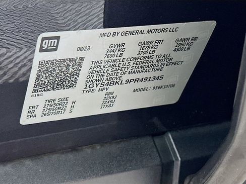 Certified 2023 Cadillac Escalade Premium Luxury w/ LPO, Floor Liner Package AWD/4WD image 36