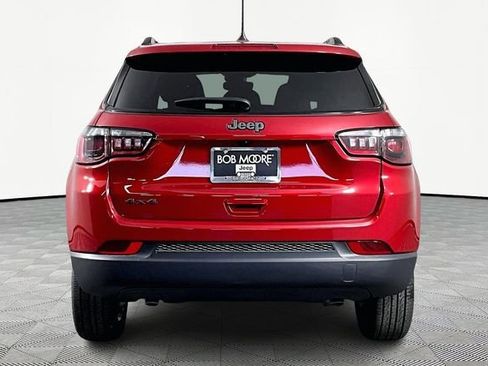 New 2026 Jeep Compass Latitude image 5