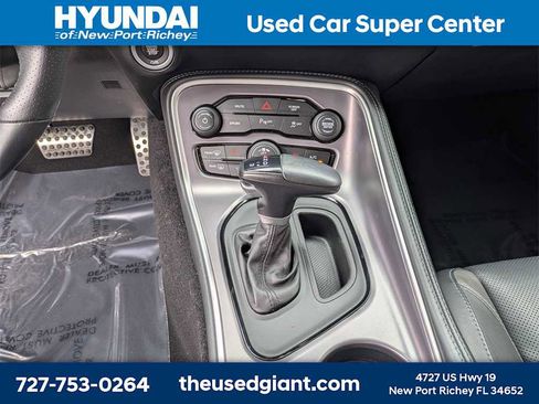 Used 2021 Dodge Challenger SXT w/ Plus Package image 19