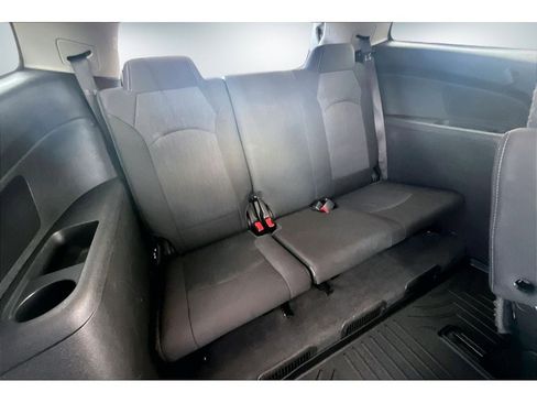 Used 2017 Chevrolet Traverse LT image 25