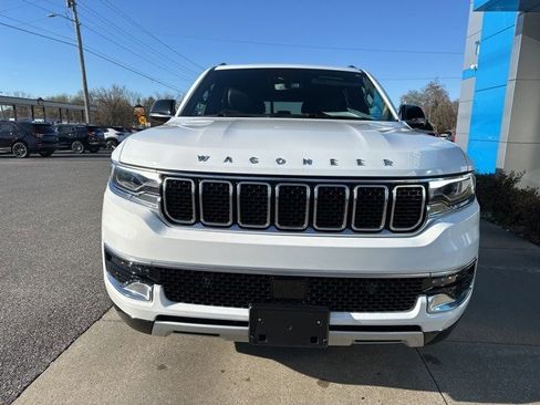 Used 2023 Jeep Wagoneer L Series II image 4