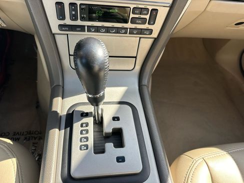 Used 2005 Lincoln LS RWD image 54