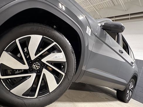 New 2026 Volkswagen Atlas SE image 26