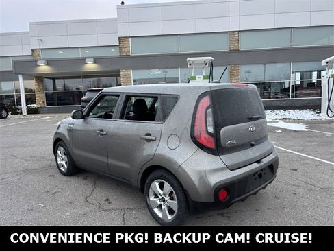 Used 2017 Kia Soul Base w/ Convenience Package image 4