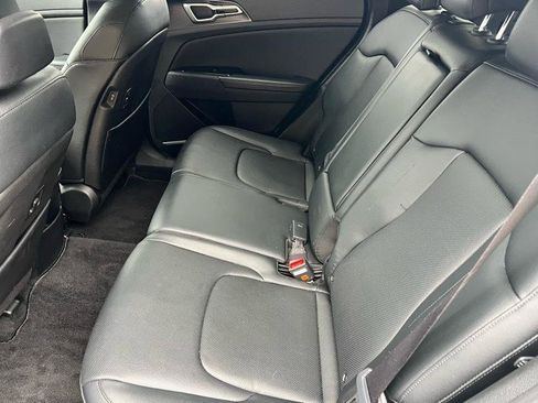 Used 2023 Kia Sportage EX FWD image 9