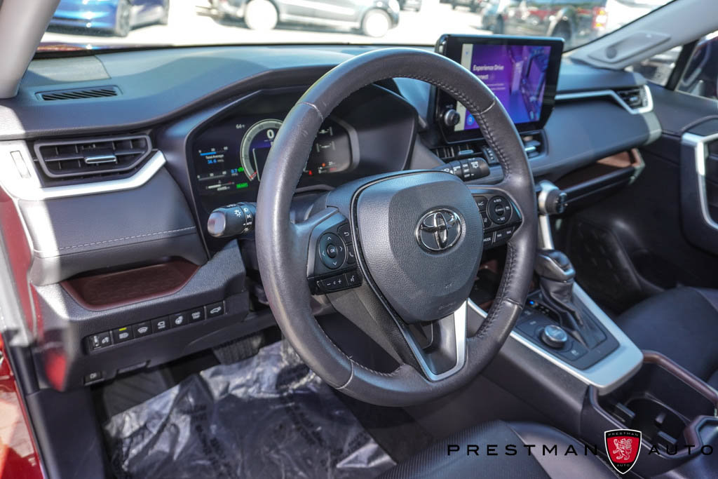 Used 2023 Toyota RAV4 Limited AWD/4WD image 29