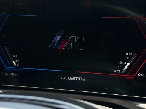 Used 2026 BMW M2 w/ Lighting Package RWD image 25