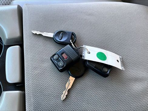 Used 2009 Ford F150 STX image 12