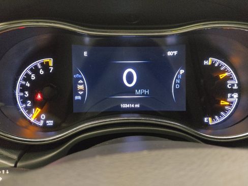 Used 2020 Jeep Grand Cherokee Limited w/ Luxury Group II image 23