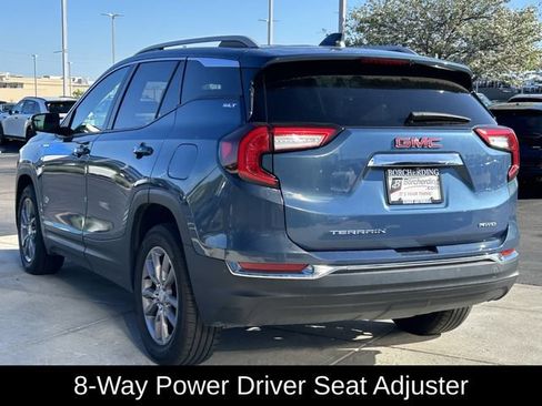 Used 2024 GMC Terrain SLT AWD/4WD image 5