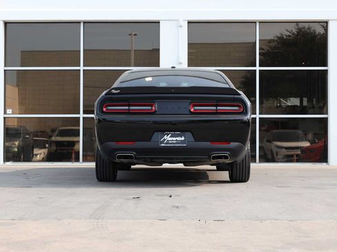 Used 2023 Dodge Challenger SXT w/ Blacktop Package RWD image 9