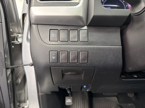 Used 2018 Toyota Highlander XLE image 37