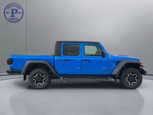 Used 2022 Jeep Gladiator Rubicon w/ Cold Weather Group AWD/4WD image 8