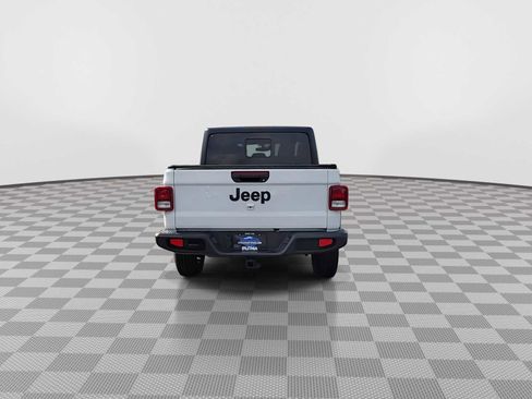 Used 2021 Jeep Gladiator Sport image 7