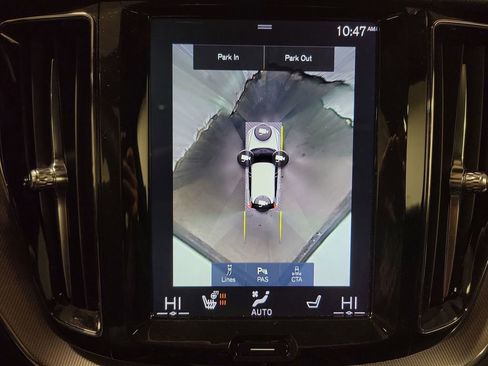 Used 2019 Volvo XC60 T5 R-Design image 21