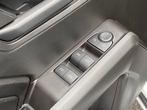 Used 2025 Chevrolet Colorado Trail Boss w/ Midnight Edition image 12