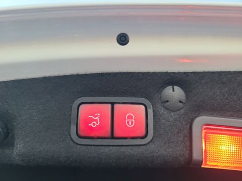 Used 2019 Mercedes-Benz C 300 Sedan image 20