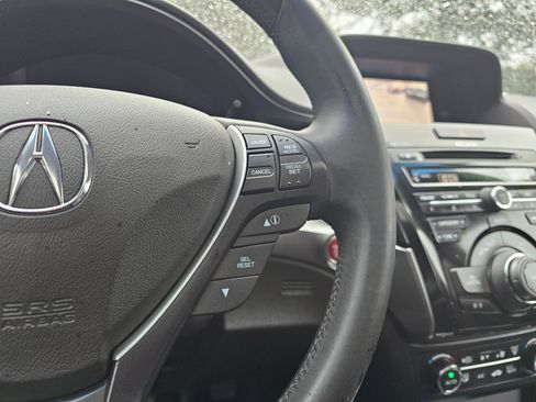 Used 2013 Acura ILX Hybrid w/ Technology Package image 34