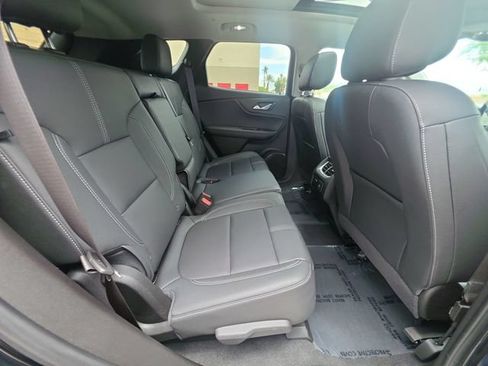 Used 2024 Chevrolet Blazer LT w/ Sound & Technology Package FWD image 28