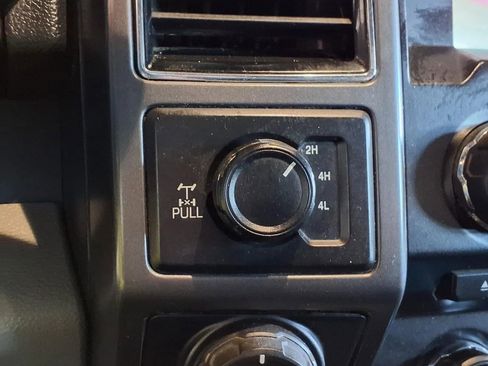 Used 2018 Ford F150 XLT w/ Equipment Group 302A Luxury AWD/4WD image 23