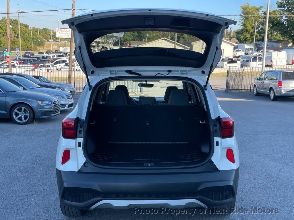 Used 2021 Kia Seltos LX AWD/4WD image 25