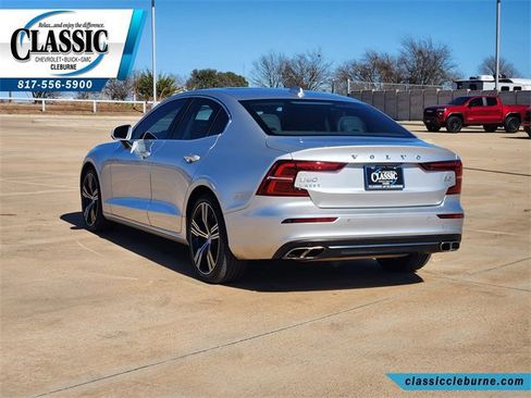 Used 2022 Volvo S60 B5 Inscription w/ Climate Package image 7