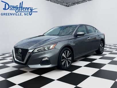 Used 2022 Nissan Altima 2.5 SV w/ SV Premium Package