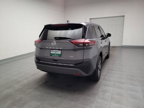 Used 2021 Nissan Rogue SV FWD image 7