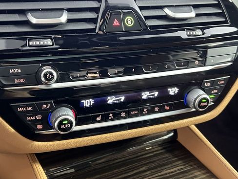 Used 2022 BMW 540i 540i w/ M Sport Package image 15