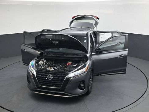 Used 2023 Nissan Kicks SR w/ SR Premium Package FWD image 54