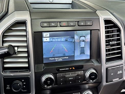 Used 2019 Ford F350 Platinum w/ Platinum Ultimate Package image 22