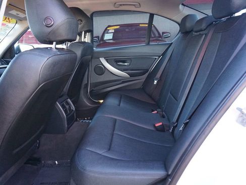 Used 2017 BMW 320i Sedan image 14
