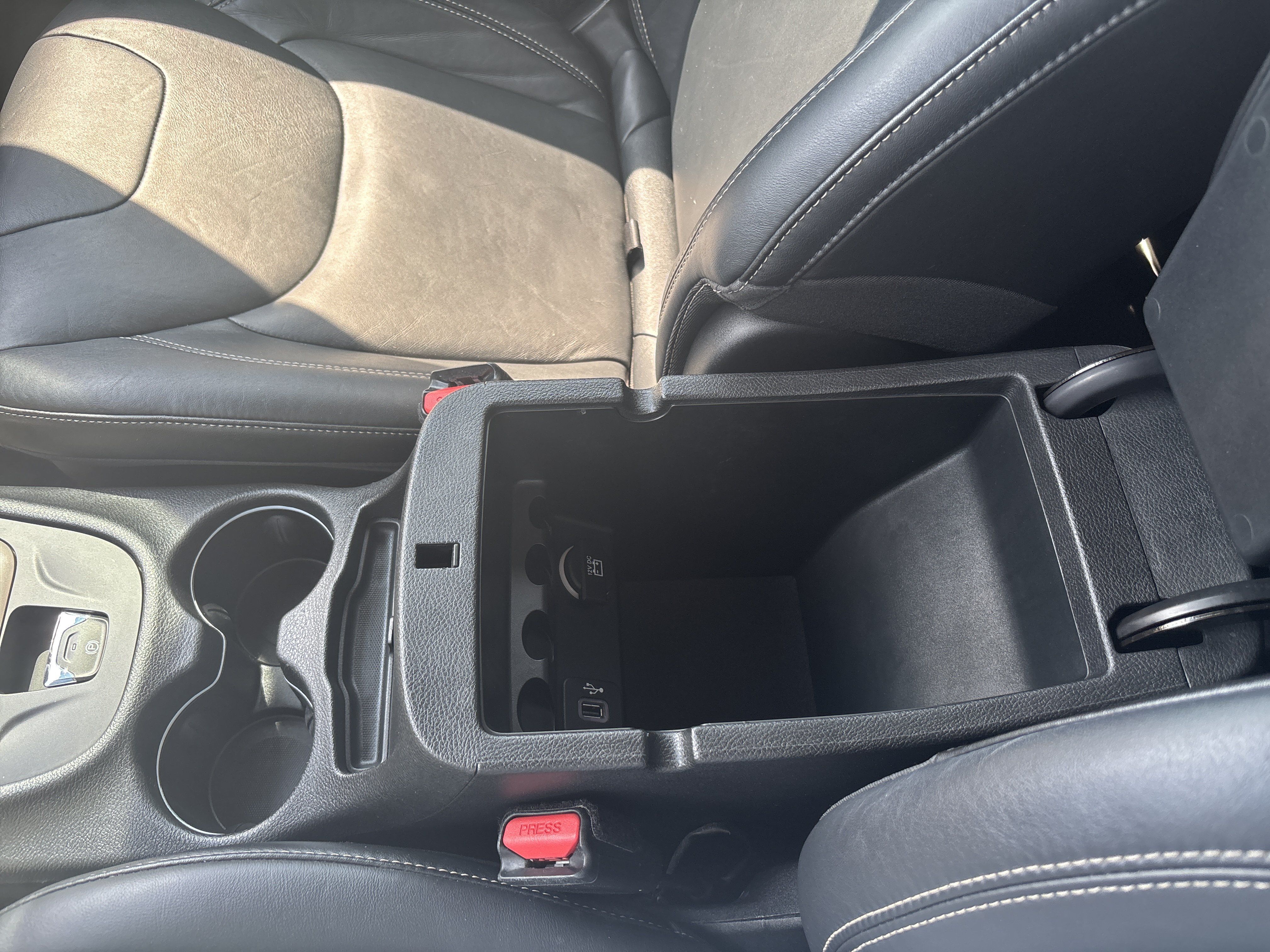 Used 2015 Jeep Cherokee Limited FWD image 25
