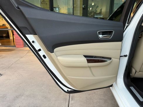 Used 2020 Acura TLX image 21