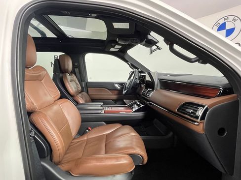 Used 2023 Lincoln Navigator Reserve AWD/4WD image 26