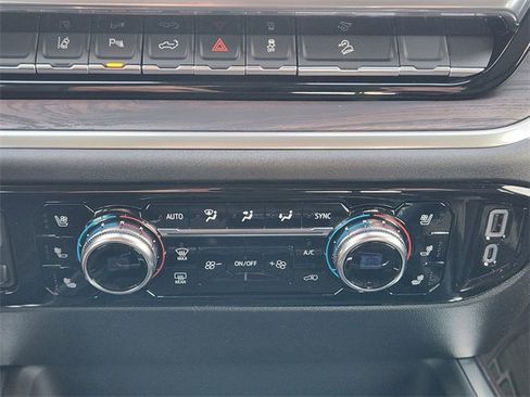 New 2026 GMC Sierra 2500 SLT image 16