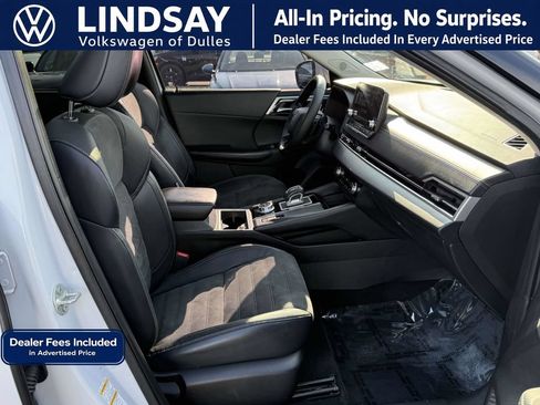 Used 2022 Mitsubishi Outlander SE AWD/4WD image 12
