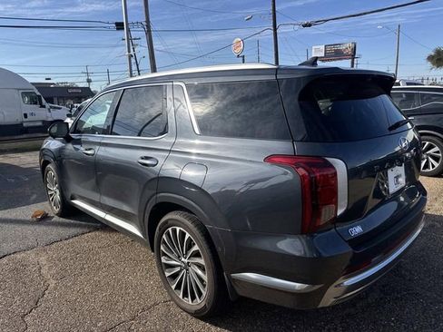 Used 2024 Hyundai Palisade Calligraphy image 9