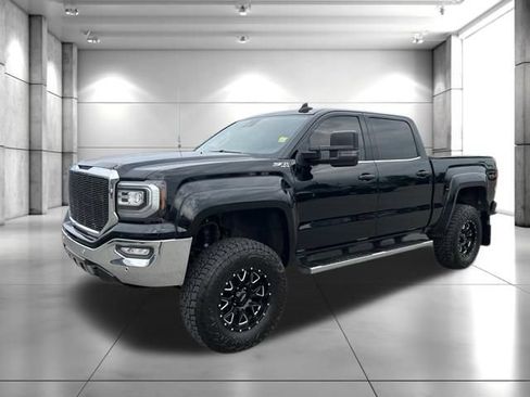 Used 2018 GMC Sierra 1500 SLT AWD/4WD image 4
