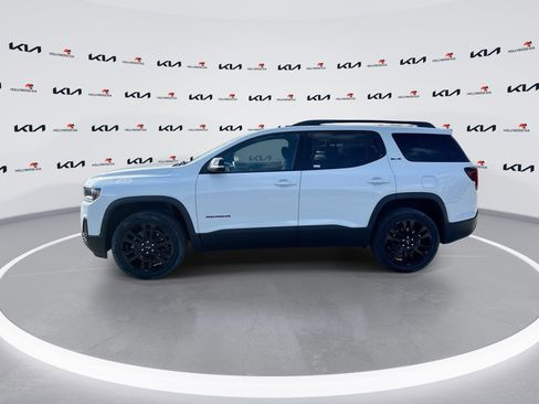 Used 2023 GMC Acadia SLE w/ Driver Convenience Package FWD image 5