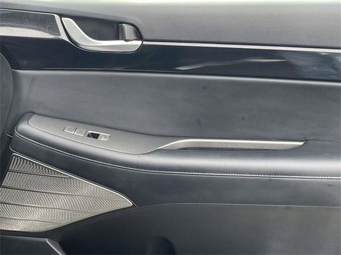 Used 2021 Hyundai Palisade Limited image 17