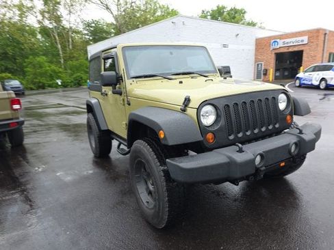 Used 2013 Jeep Wrangler Sport w/ Connectivity Group AWD/4WD image 5