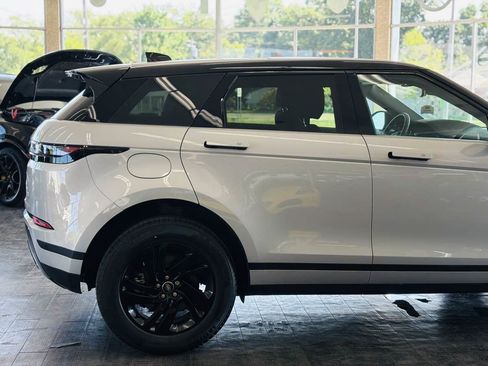 Used 2025 Land Rover Range Rover Evoque S AWD/4WD image 6